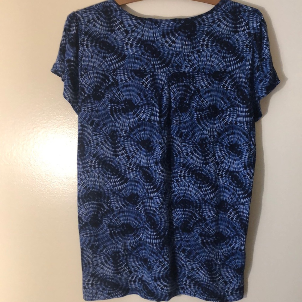 Flowy top - Picture 2 of 3